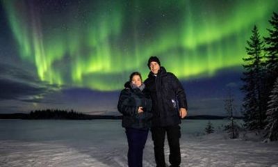 Rovaniemi: Northern Lights Hunting - Small Group & Photography