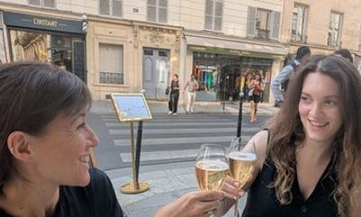 Local Designer Shopping Bubbles and Macaron Tasting in Le Marais