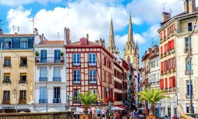Private French Basque Coast Luxury Tour from San Sebastián