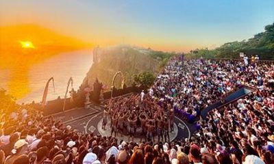 Bali Uluwatu Sunset & Kecak Fire Dance Private Tour