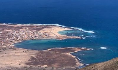 For cruisers : Island tour music show and tasting