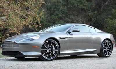 DB9 Aston Martin in 6 Lap Experience at Snetterton Full License