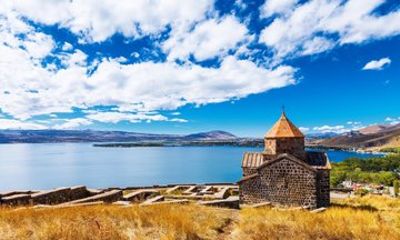 Private Scenic Transfer between Yerevan and Tbilisi