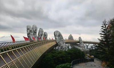 Exploring Ba Na Hills and Golden Bridge Small Group Tour