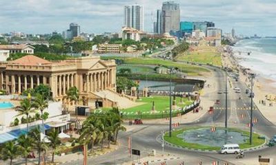 Explore Colombo City Tour by tuk tuk