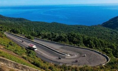Hue to Hoi An Jeep Private Tour via Hai Van Pass
