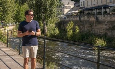 Valkenburg: Self-Guided Scavenger Hunt & Walking Tour