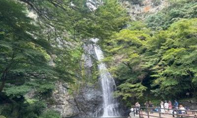 Osaka Minoh Waterfall and Katsuoji Spanish Private Tour
