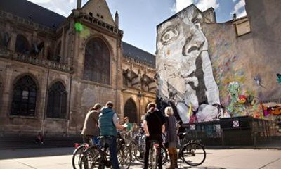Private Guided Bike Tour of Paris Highlights