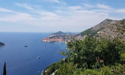Day Trip Dubrovnik and Surroundings in VIP Class
