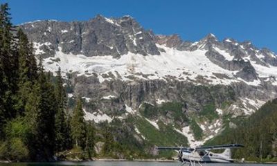 Glacier and Alpine Lake Floatplane Tour Stunning Mountain Views