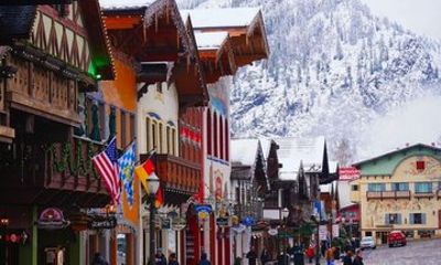 Leavenworth Private Day Trip from Seattle and Cascade Mountains