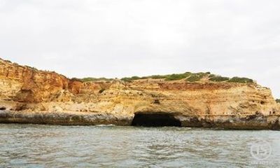Excursion to the Benangil Caves from Lisbon