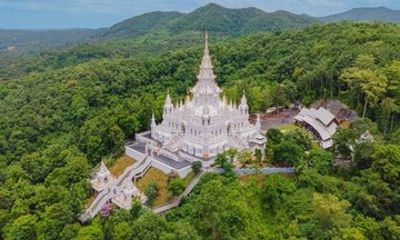 Loha Prasat Temple Mae Sap Cave and Jungle Tubing in Chiang Mai