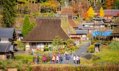 Miyama and Arashiyama Day Trip from Osaka with Lunch