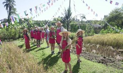 Organic Farm Thai Cooking Experience in Chiang Mai Market Tour
