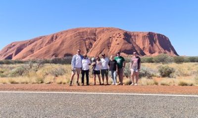 Alice Springs to Uluru via Kings Canyon One Day Private Tour