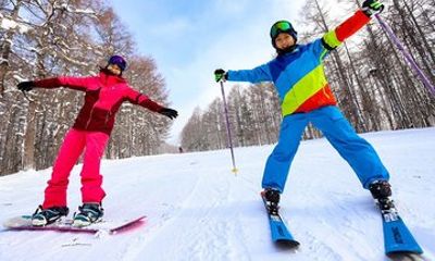 Sapporo Kokusai Skiing Plus Post‑Ski Natural Onsen Experience