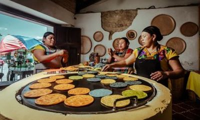 Mayan Meals Food Tour with 14+ Tastings