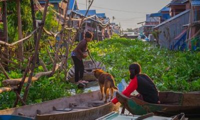Kampong Khleang Floating Village and Tonle Sap Lake Private Tour