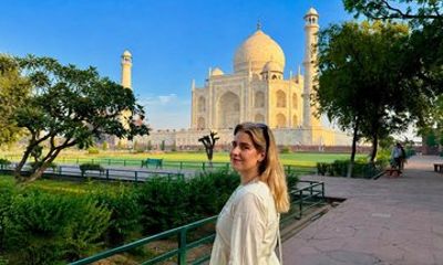 Private Taj mahal Day Tour With 5 Star Lunch from Delhi by Car