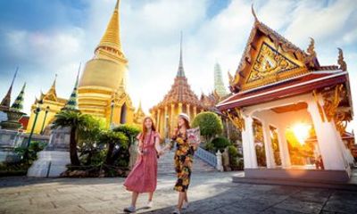 Private Bangkok Highlights Grand Palace Wat Pho and Chinatown