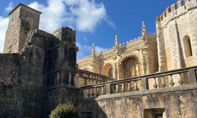 Porto Private Tour to Fatima Sanctuary and Tomar Templar Sites