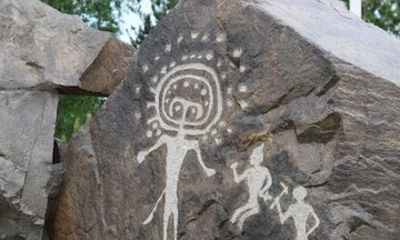 Private Tanbaly UNESCO Petroglyphs Day Tour from Almaty