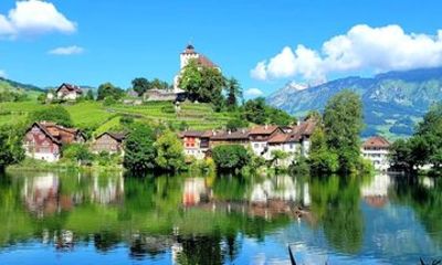 From Zurich: Liechtenstein, Castle, Cheese & Lake Cruise