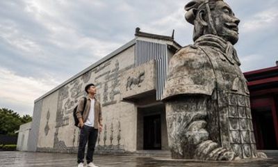 Xi an Three Icons Terracotta Warriors Pagoda and Tang Night