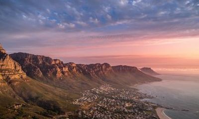 Cape Town Robben Island and Two Oceans Helicopter Tour