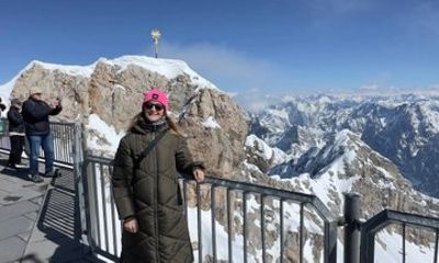Day Trip to Zugspitze and Eibsee by minivan From Munich