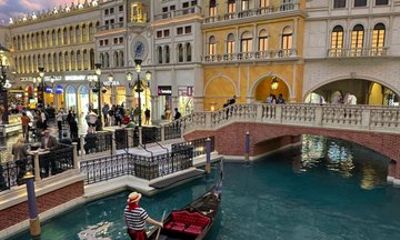 4-Hour Private Doha Highlights and Villaggio Gondola Ride Tour