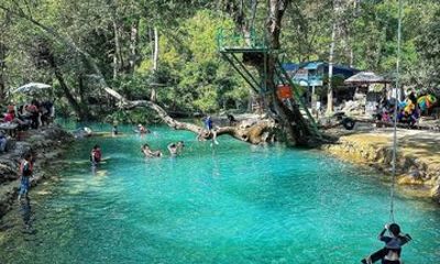 Vang Vieng Biking Tour to Local Villages and Blue Lagoon