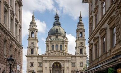 St. Stephen's Basilica in Budapest, Terrace and Treasury