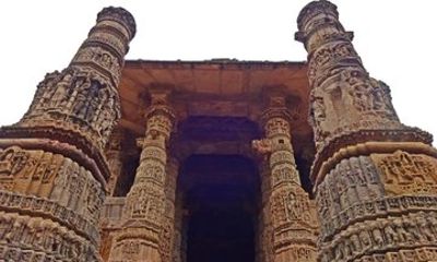 Ahmedabad Drop from Udaipur with Heritage Stops