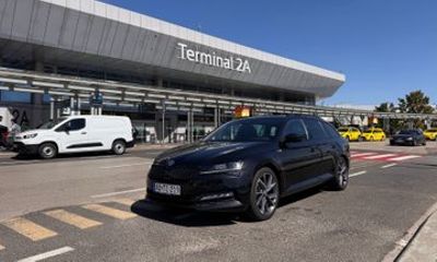 Private Budapest Airport Transfer with City Orientation Tour