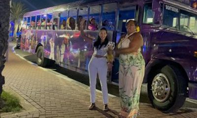 Private Curaçao Rolling Fiesta Party Bus