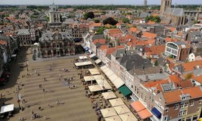 Hello Delft: Private 2-Hour Intro City Walk with Local Guide