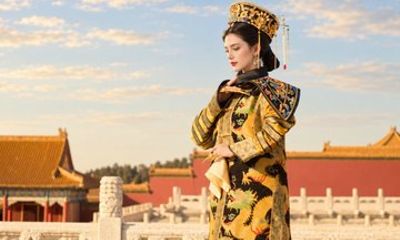 Beijing Dress Up Rental with Photography and English Guide