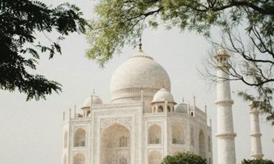 Chinese Guided Tour to Agra Taj Mahal