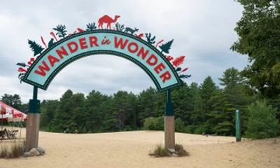 Wander in Wonder and Mini Golf Combo
