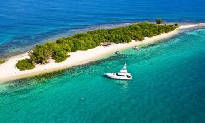 Private Island Experience with Lunch and Transportation