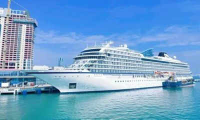 Shenzhen Private Cruise Tour Hong Kong Zhuhai Macao Bridge View