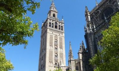 Entrance to the Real Alcázar and Cathedral of Seville with Audio Guide APP