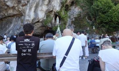Lourdes Spiritual Private Tour from San Sebastian
