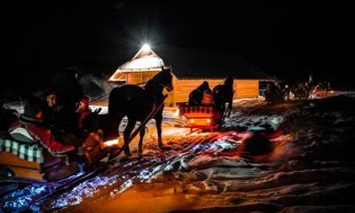 Torchlit Sleigh Ride and Highlander Feast in Zakopane