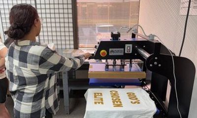Design and Print Your Own Custom T-Shirt in Richardson