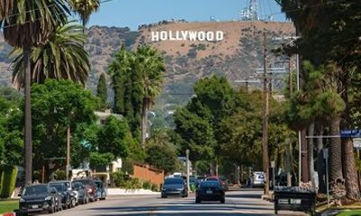 Santa Monica Pier and Hollywood Sign Hike from Las Vegas