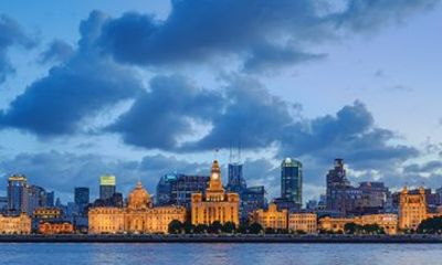 The Bund at Blue Hour Private 3Hour Walking Tour